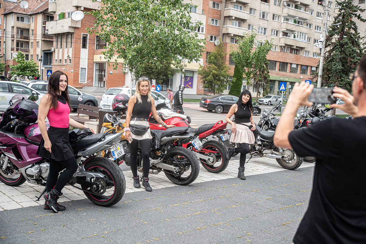 Harmadik alkalommal gurultak a női motorosok Harmadik alkalommal gurultak a női motorosok